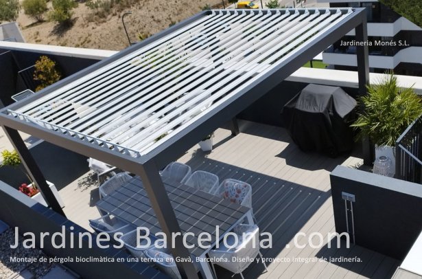 Proyecto de jardinera. Diseo y montaje d eprgola de todo tio demateriales. Prgola bioclimtica. Prgola para una terraza en Sant Boi de Llobregat, Barcelona.